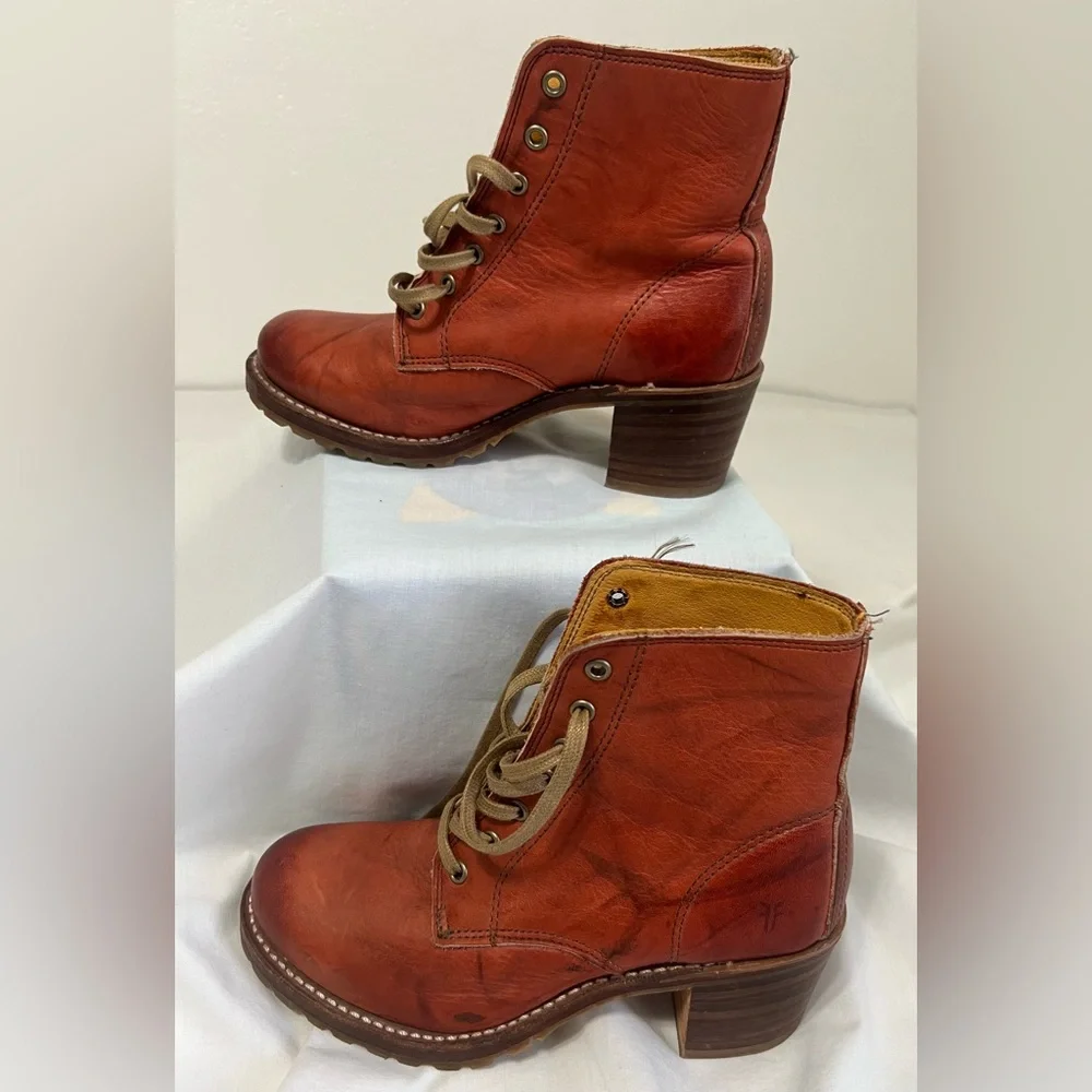 RARE Frye Sabrina 6G Lace Up Genuine Cognac Leather Classic Combat Boots - Picture 3 of 11